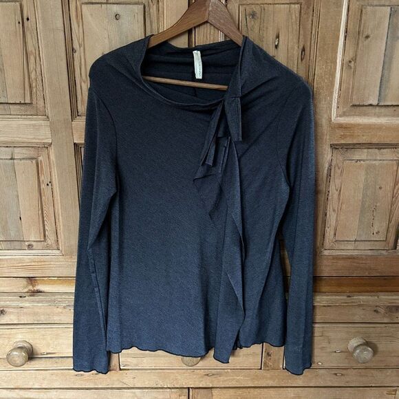 Basic Threads XS Long Sleeve Blouse Charcoal Gray Ruffle Front‎ - Picture 1 of 9